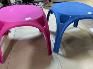 Tavoline plastike per kopshte