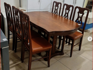 Tavoline ngrenie me 6karrige