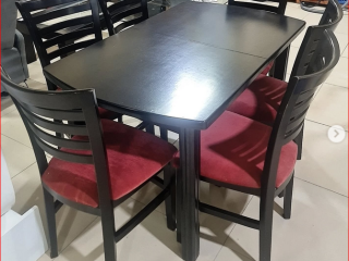 Tavoline ngrenie me 6 karrige