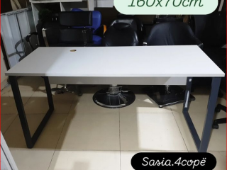 Tavoline pune me skelet metalik