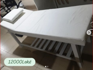 Krevat estetike ngjyre e bardhe